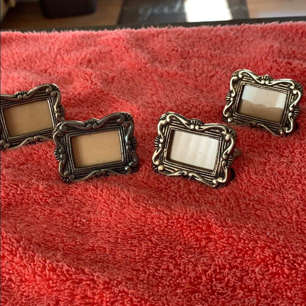 4 napkin holders